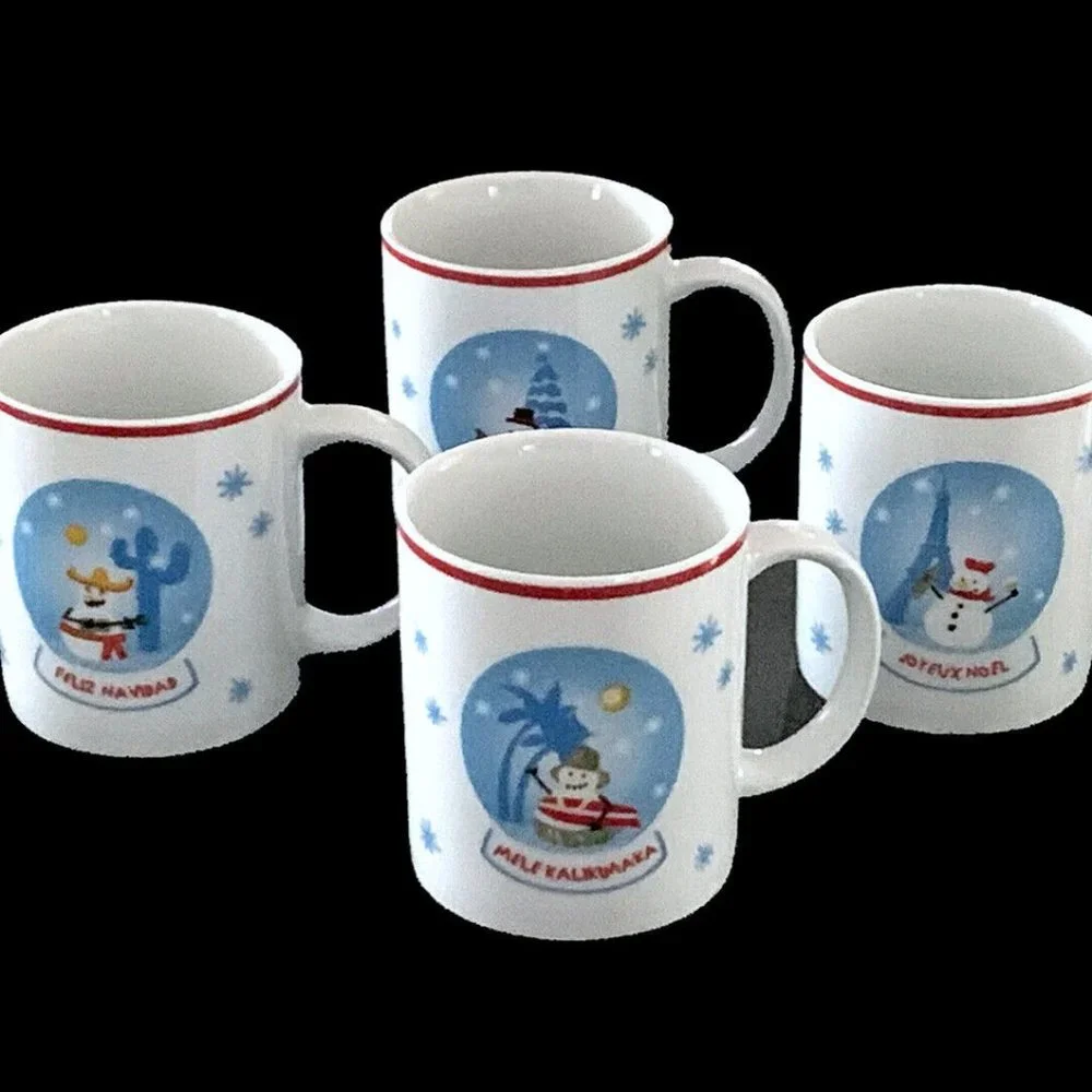 🎄 NWT Set of 4 Adorable Sur La Table Christmas Snow Globe Snowman Mugs